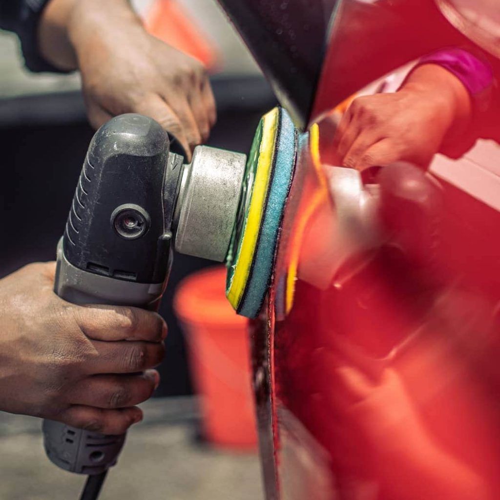 Descontaminación de pintura de tu auto en Madarco